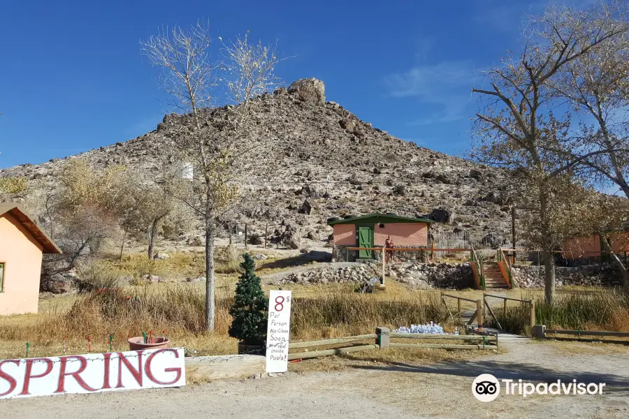 Baileys Hot Springs