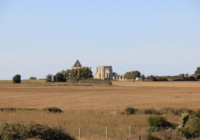 Die Châteliers (Überreste Einer Abtei)