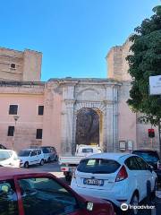 Porta Cristina