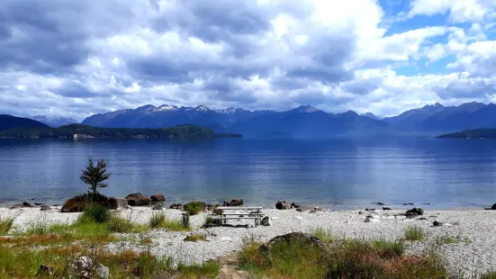 Manapouri Lake