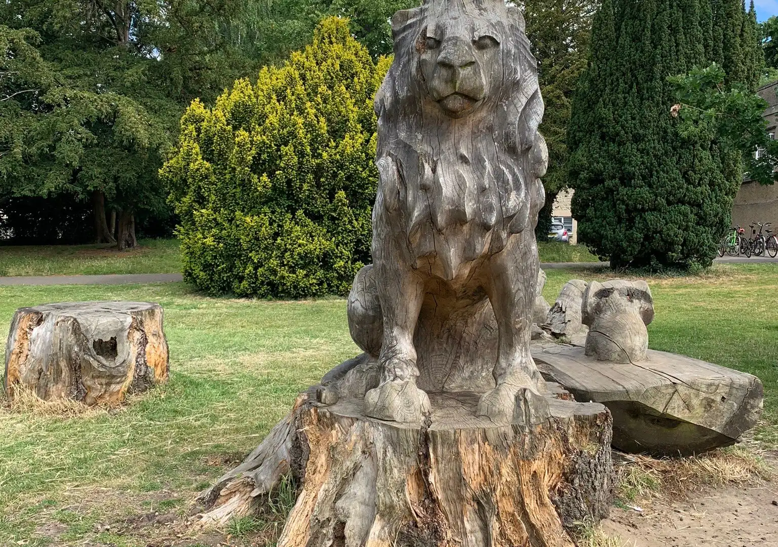 Hotels near Bury Knowle Park