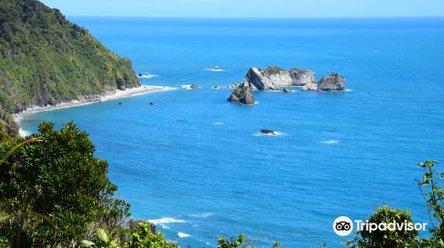 Knights Point Lookout