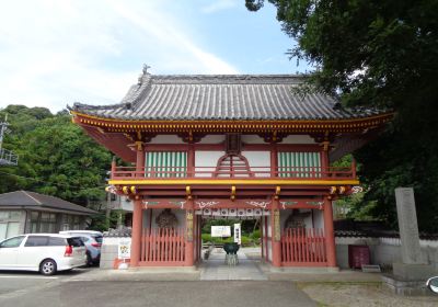 Gokuraku-ji Temple