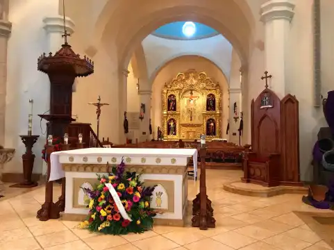 鄰近聖費爾南多主教座堂的酒店