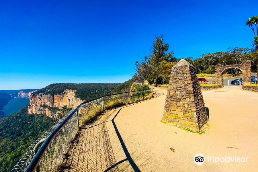 Govetts Leap lookout