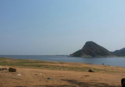 Thirumoorthy Dam