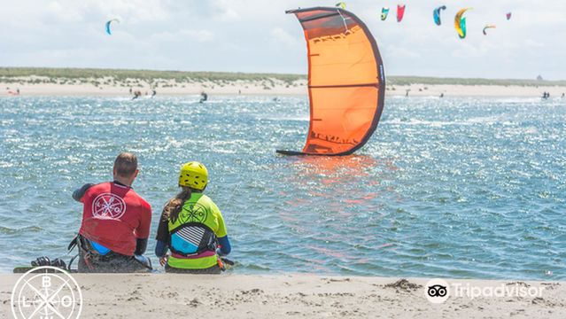 BLOW Kitesurfschool & Kitesurfles