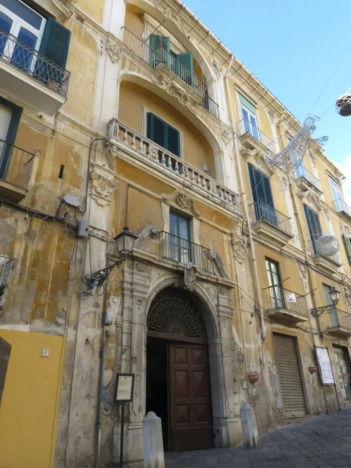 Hotels near Palazzo Giannattasio