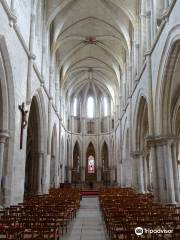 Église Saint-Pierre de Bourges