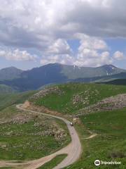 Vardenyats Pass (Selim Pass)