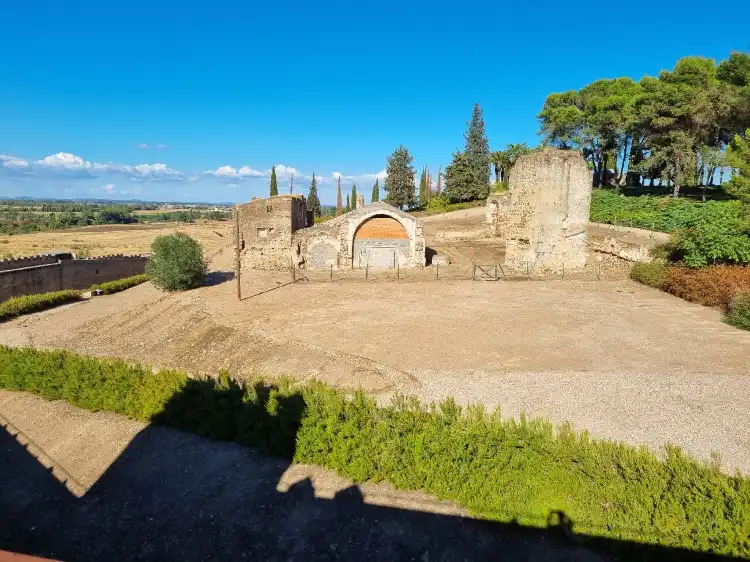 Hotels near Alcazaba of Badajoz