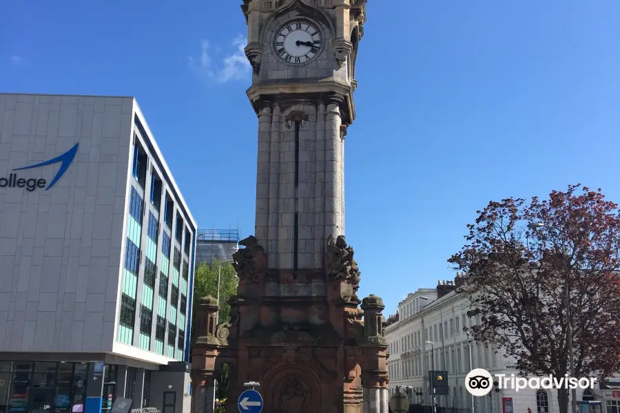 Miles' Clocktower - Queen Street