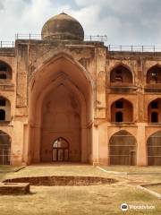 Mahmood Gawaan Masjid and Madarsa