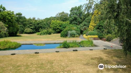 The Hill Garden and Pergola