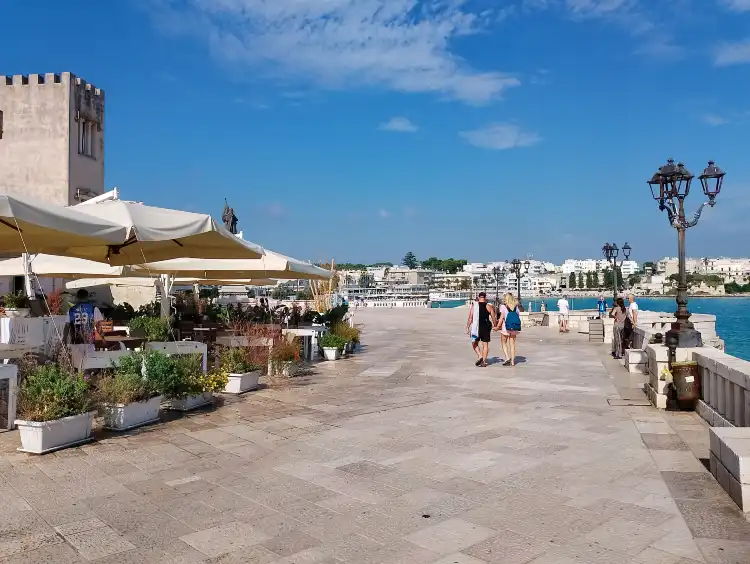 Hotels near Lungomare degli Eroi