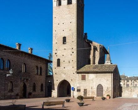 Of Redondesco Castle