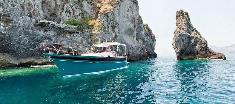 Plaghia Charter S.R.L.