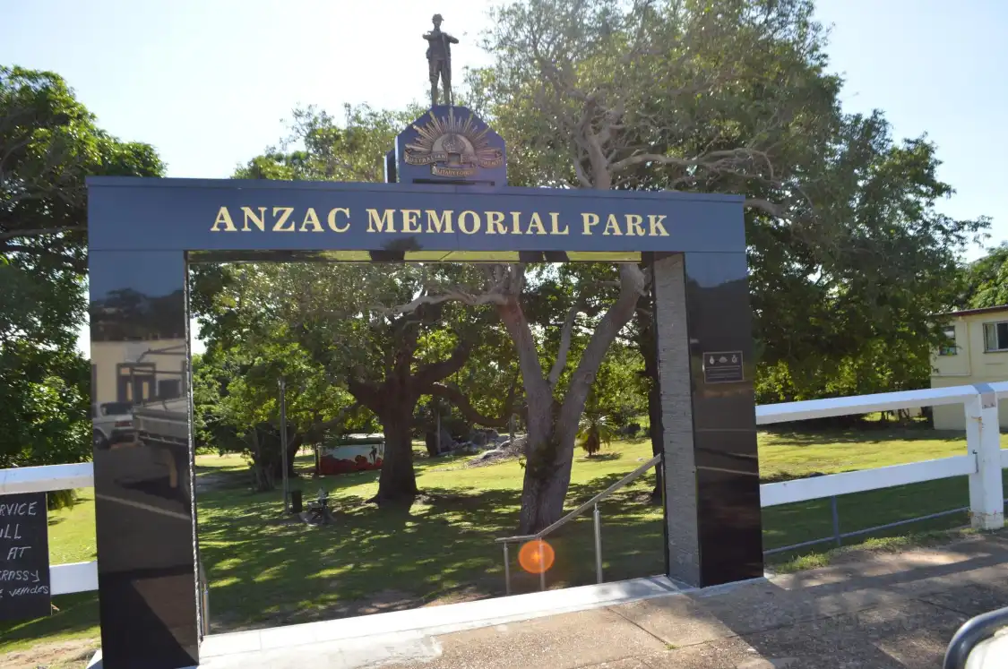 Hotels near Cooktown War Memorial