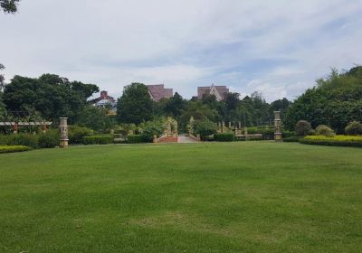 Taman Seribu Bunga ( Thousand Flower Garden/ஆயிரம் மலர் தோட்டம்))