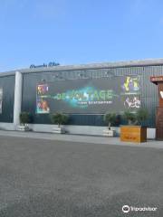 De Voltage Indoor Entertainment Center