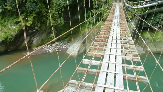 透間の吊り橋