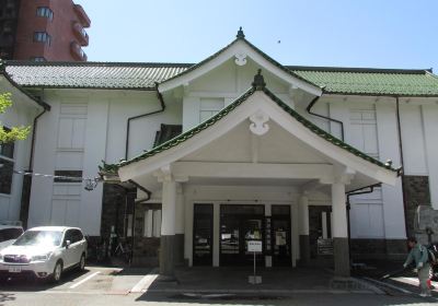Suwa City Art Museum