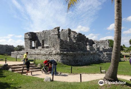 Avenida Tulum