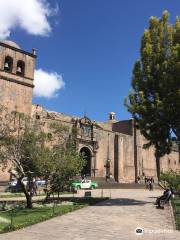Museo y Catacumbas Del Convento San Francisco de Asis Del Cusco