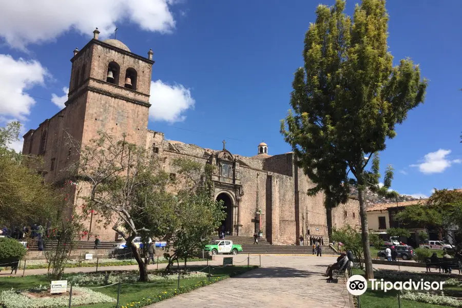 Museo y Catacumbas Del Convento San Francisco de Asis Del Cusco