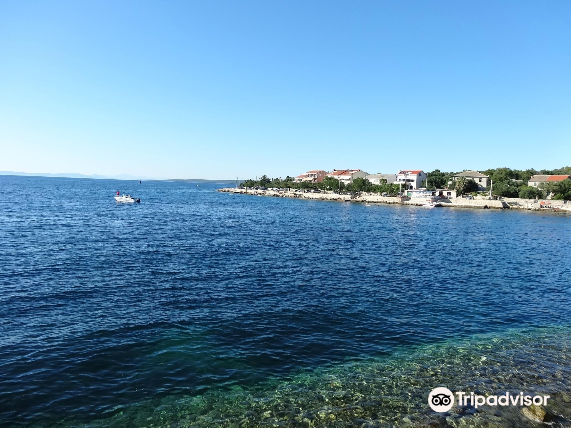 Hotels in Lun
