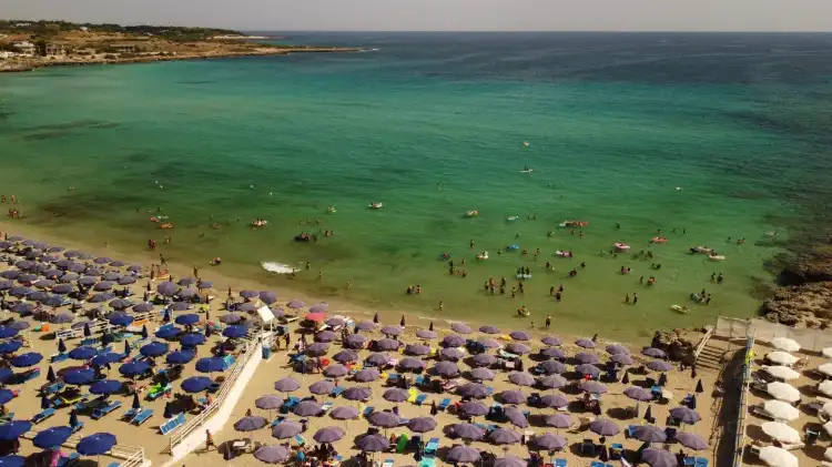 Hotels near Lido Saint Bon