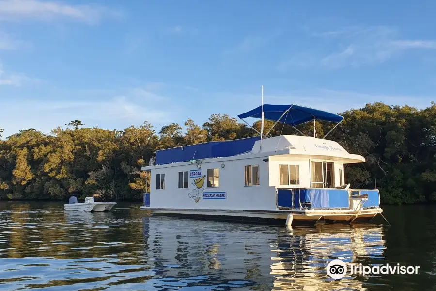 Berger Houseboat Holidays - Tweed Heads NSW