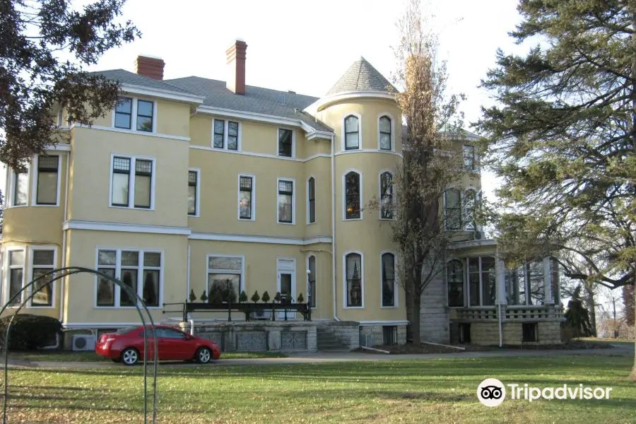 Butterworth Center and Deere-Wiman House