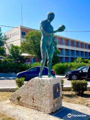 Statue Andreas Vesalius (Skinned Man)