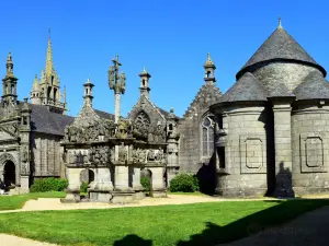 Saint-Thégonnec churchyard