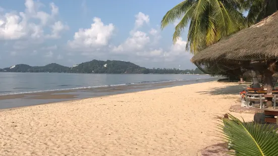 Mae Ram Phueng Beach