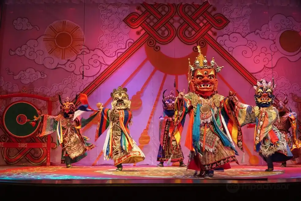 Tumen Ekh Ensemble附近的飯店