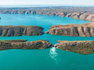 Horizontal Falls Seaplane Adventures