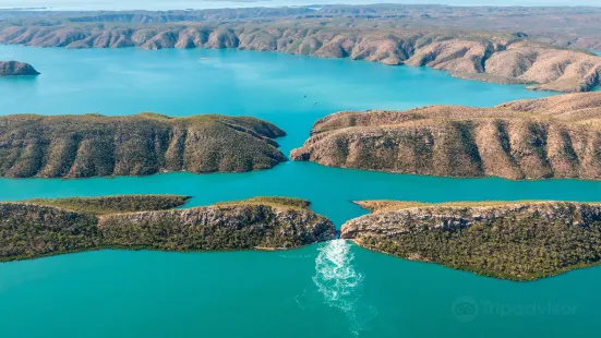 Horizontal Falls Seaplane Adventures