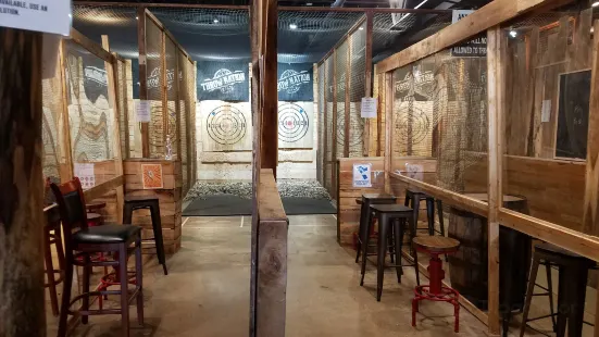 Throw Nation Columbus l Axe Throwing Bar