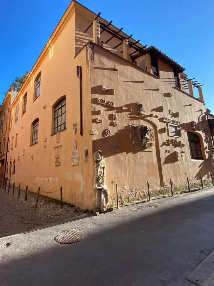 Hotels near Via Antonio Canova