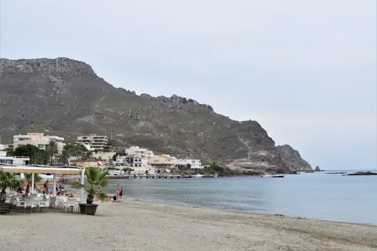 Hotels in Calabardina