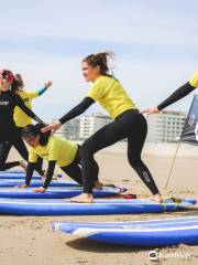 Linha de Onda - Surfing School - Porto