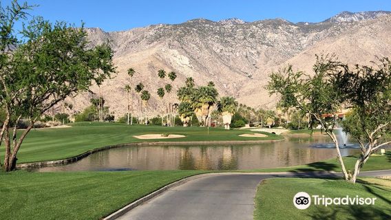 Indian Canyons Golf Resort