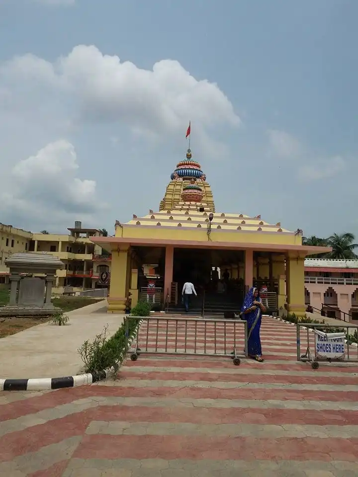 Hotels near Vimala Temple
