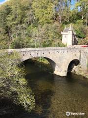 Old Bridge of Avon