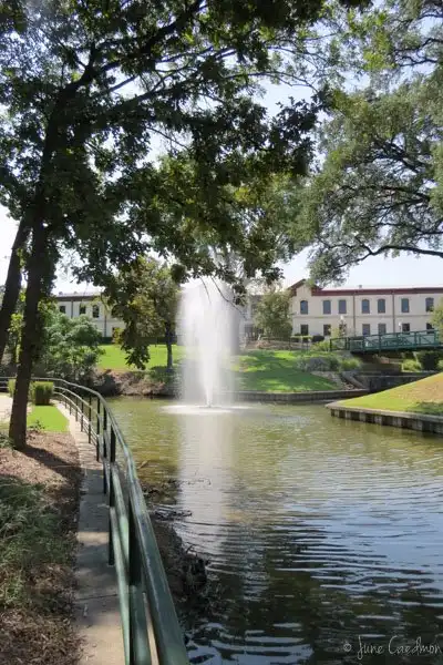Hotels near Shanley Park