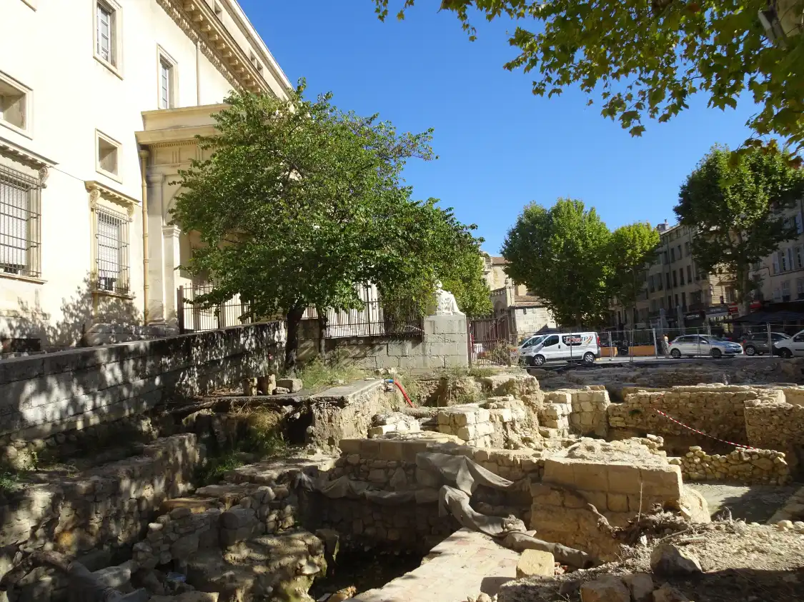 Hotels near Entremont