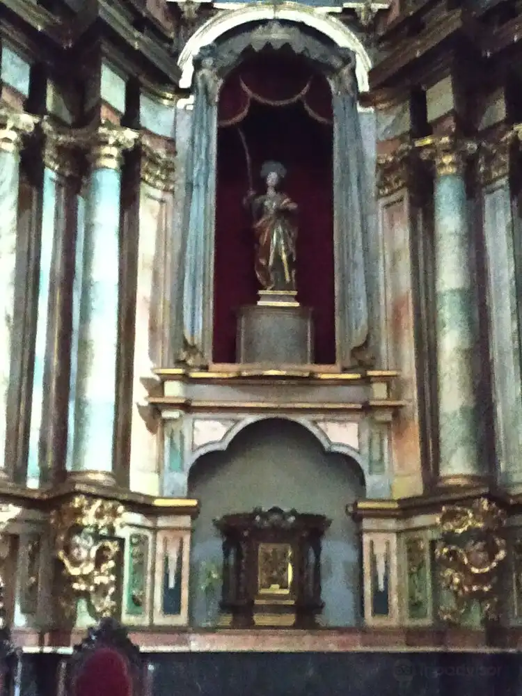 Hotels near Iglesia de San Esteban