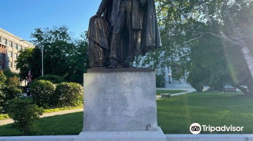 Franklin Pierce Statue